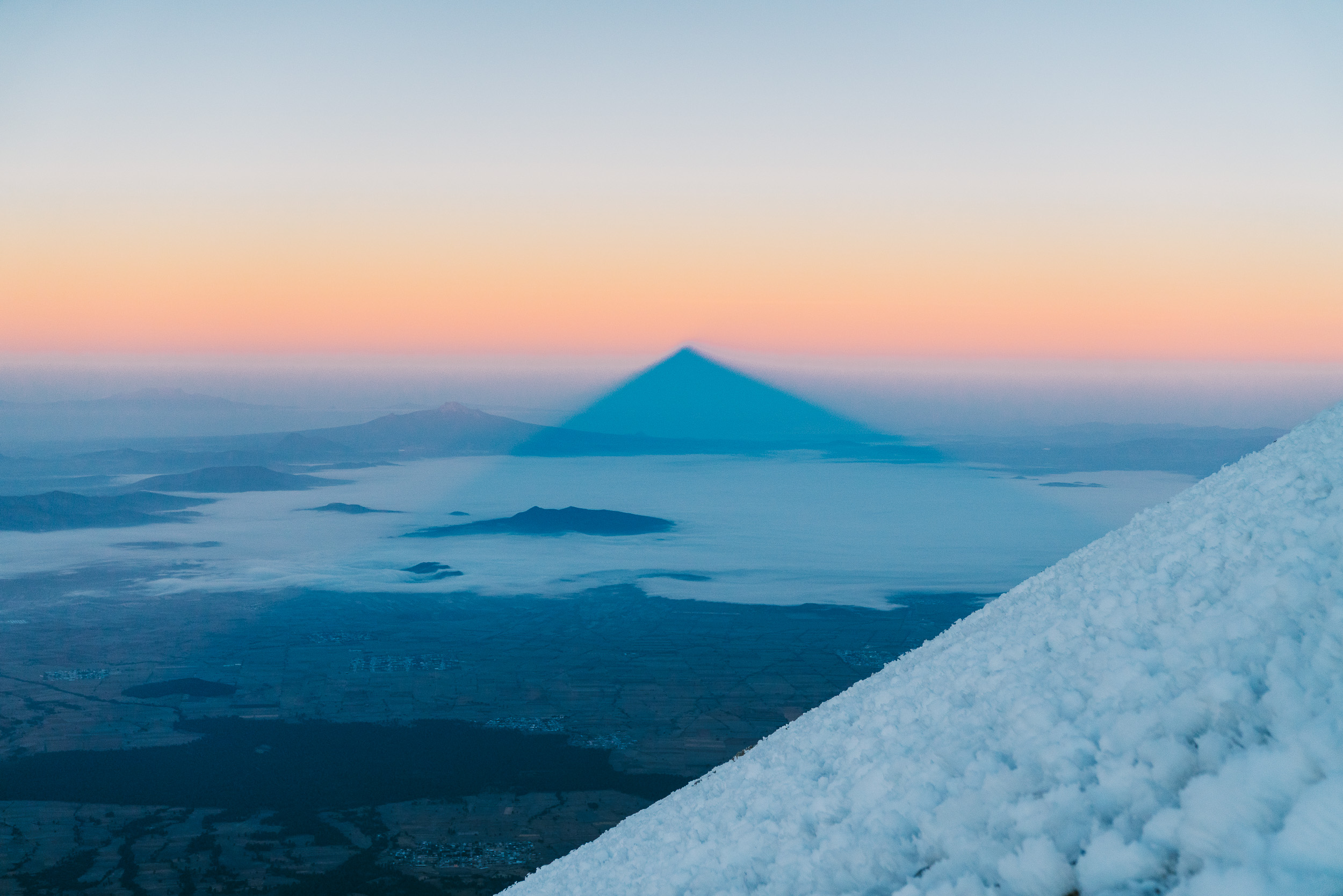 The sunrise shadow of Orizaba